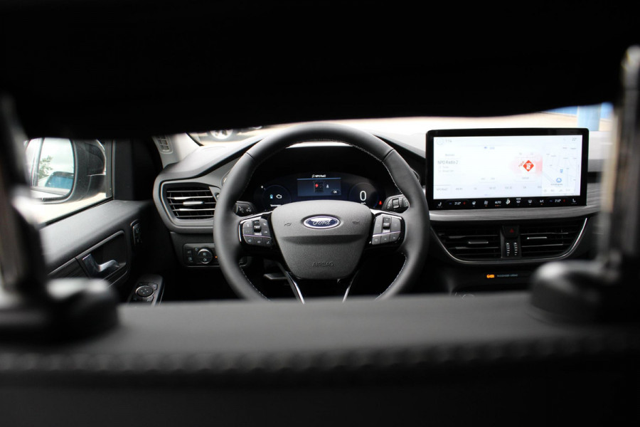 Ford Kuga 2.5 PHEV Active X 243pk | Driver Assistance Pack | Winterpack | Wegklapbare Trekhaak | 19 inch Licht metalen velgen