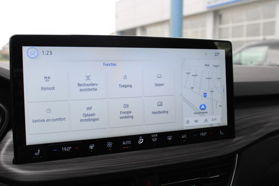 Ford Kuga 2.5 PHEV Active X 243pk | Driver Assistance Pack | Winterpack | Wegklapbare Trekhaak | 19 inch Licht metalen velgen
