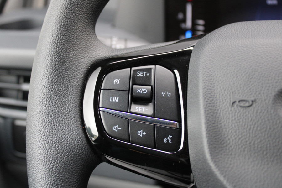 Ford Transit Custom 320 2.0 TDCI L2H1 Trend 136pk - Carplay - Android - LED koplampen - Stoelverwarming - 70l tank - Rijklaar