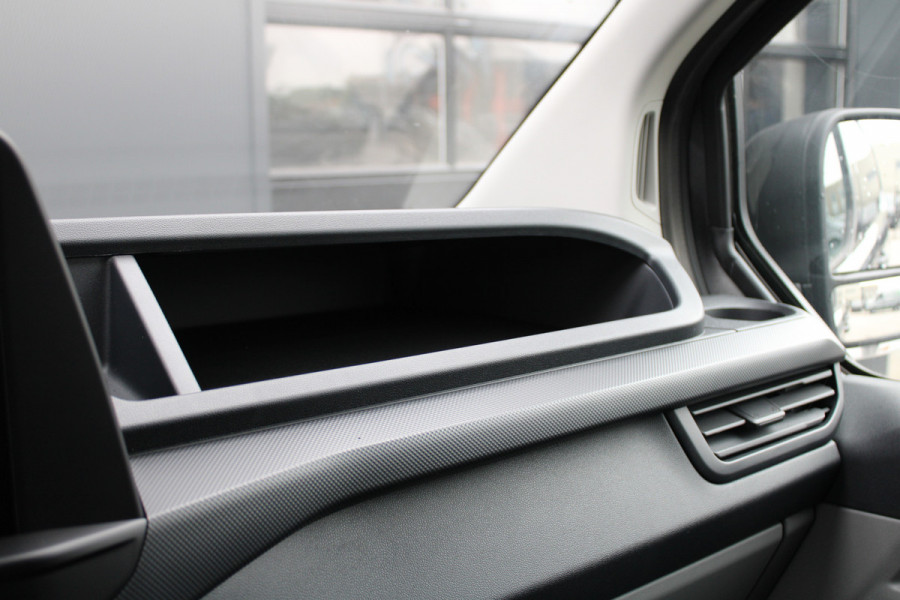 Ford Transit Custom 320 2.0 TDCI L2H1 Trend 136pk - Carplay - Android - LED koplampen - Stoelverwarming - 70l tank - Rijklaar
