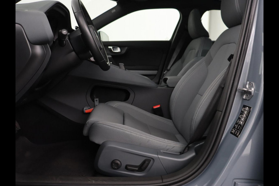 Polestar 2 Long Range Dual Motor Launch Edition 78kWh | Panoramadak | Stoel & stuurverwarming | 360 camera | Adaptive cruise | Harman/Kardon | Carplay