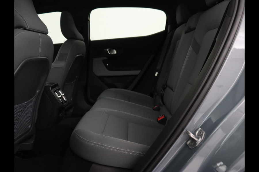 Polestar 2 Long Range Dual Motor Launch Edition 78kWh | Panoramadak | Stoel & stuurverwarming | 360 camera | Adaptive cruise | Harman/Kardon | Carplay