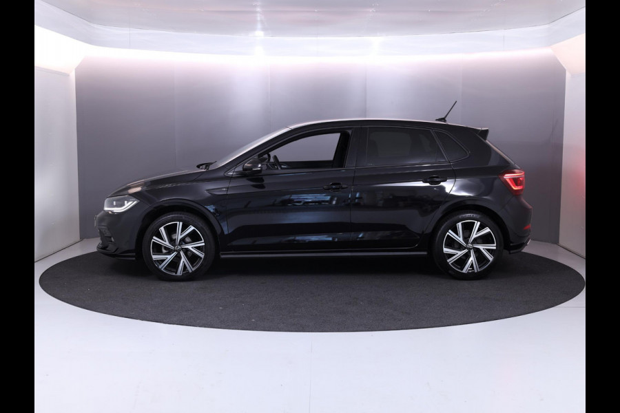 Volkswagen Polo 1.0 TSI R-Line 95 pk Automaat (DSG) | Verlengde garantie | Navigatie via App | Parkeersensoren | Adaptieve cruise control | Matrix LED koplampen |