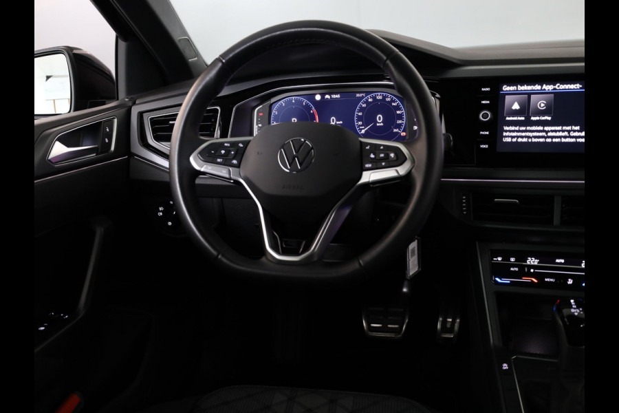 Volkswagen Polo 1.0 TSI R-Line 95 pk Automaat (DSG) | Verlengde garantie | Navigatie via App | Parkeersensoren | Adaptieve cruise control | Matrix LED koplampen |