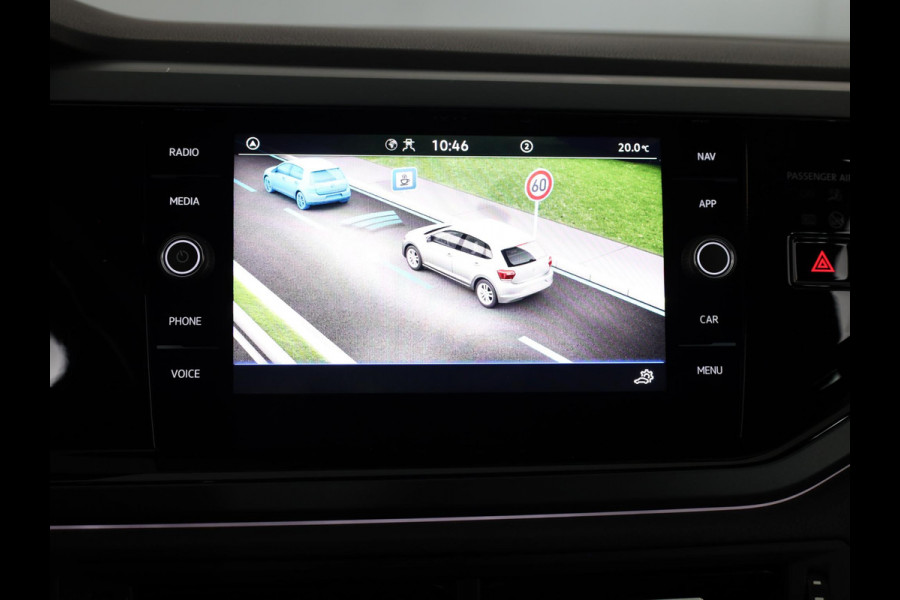 Volkswagen Polo 1.0 TSI R-Line 95 pk Automaat (DSG) | Verlengde garantie | Navigatie via App | Parkeersensoren | Adaptieve cruise control | Matrix LED koplampen |