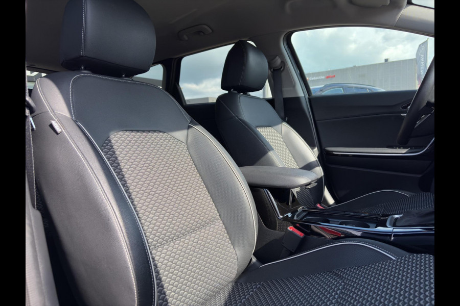 Kia Ceed Sportswagon 1.5 T-GDi DynamicPlusLine Automaat | Navi | Clima | Cruise | Stoel & Stuurverwarming | Camera | Apple Carplay & Android Auto |