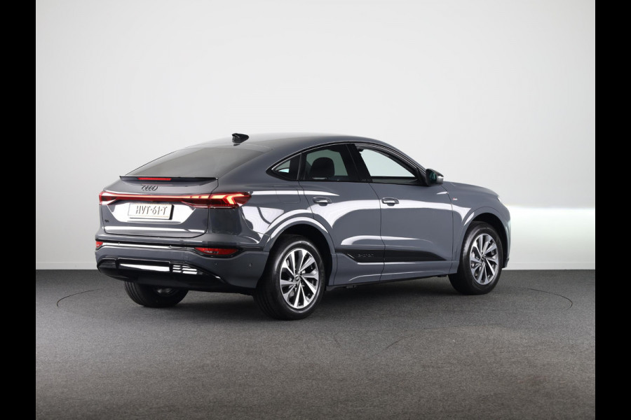 Audi Q6 Sportback e-tron Advanced edition 83 kWh 252pk | Adaptive cruise controle | Parkeercamera | Lederen bekleding