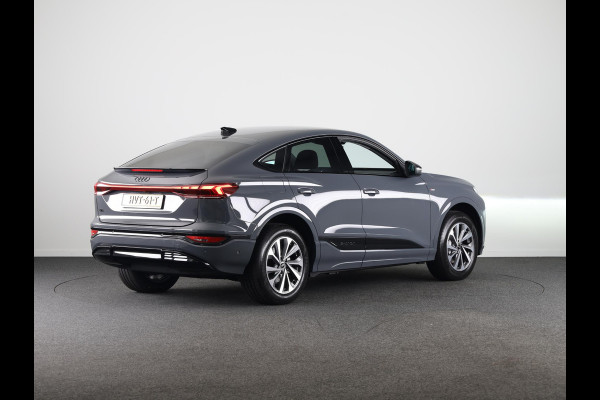 Audi Q6 Sportback e-tron Advanced edition 83 kWh 252pk | Adaptive cruise controle | Parkeercamera | Lederen bekleding