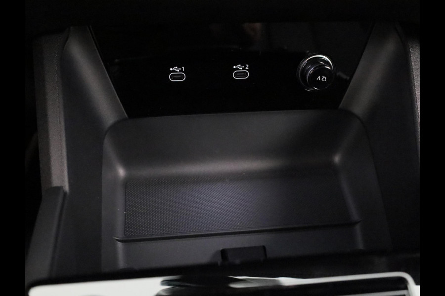 Audi Q6 Sportback e-tron Advanced edition 83 kWh 252pk | Adaptive cruise controle | Parkeercamera | Lederen bekleding