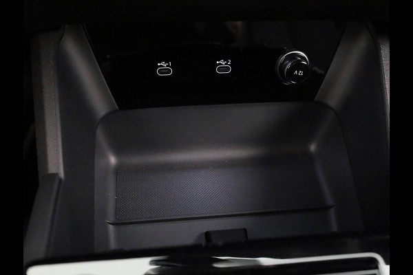Audi Q6 Sportback e-tron Advanced edition 83 kWh 252pk | Adaptive cruise controle | Parkeercamera | Lederen bekleding