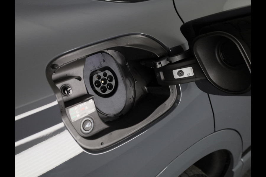 Audi Q6 Sportback e-tron Advanced edition 83 kWh 252pk | Adaptive cruise controle | Parkeercamera | Lederen bekleding