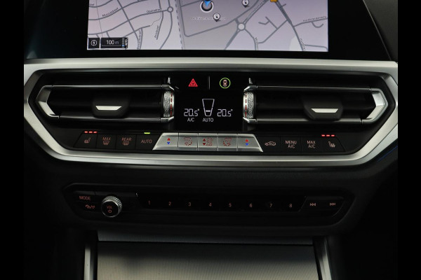BMW 3-serie 320e xDrive Sport Line | LaserLight | Stoelverwarming | Trekhaak | Sportstoelen | Live Cockpit | Carplay | Half leder | Navigatie | Park Assist | Sfeerverlichting