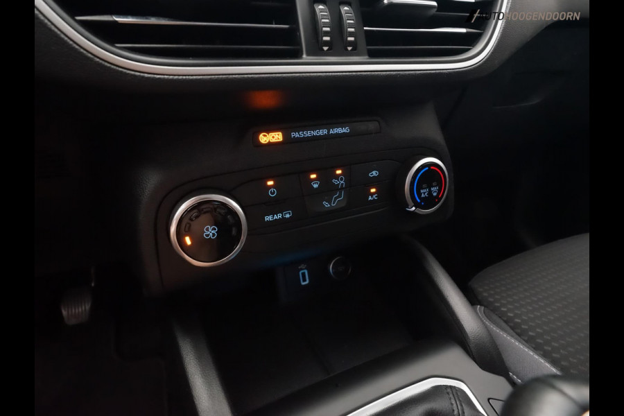 Ford Focus 1.0 EcoBoost Trend Edition Business Sport (APPLE CARPLAY,LED,PARKEERSENSOREN,CLIMATE,CRUISE,NIEUWE APK,LM-VELGEN)