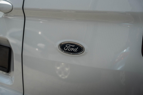 Ford Transit Courier 1.5 TDCI Trend Start&Stop | Airco | Pdc | 28 DKM NAP | Navi