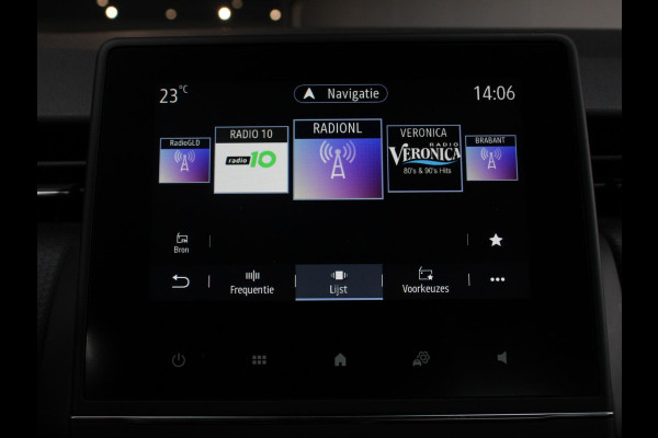 Renault Clio 1.0 TCe 90 Equilibre | Navigatie | Apple Carplay/Android Auto | Parkeersensoren achter | Cruise Control | Ledverlichting | Airco