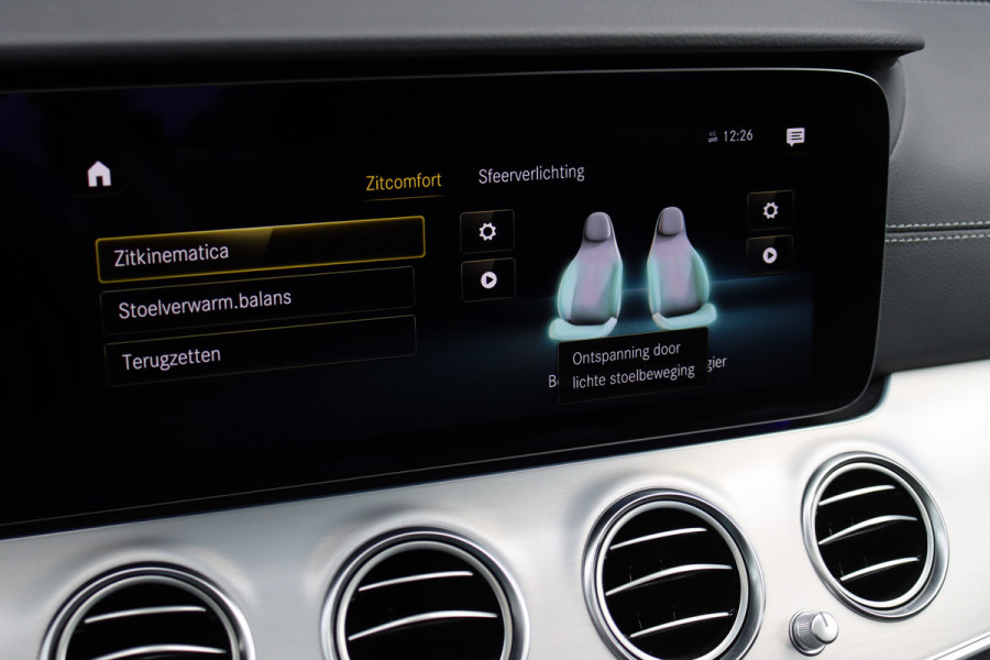 Mercedes-Benz E-Klasse Estate 200 AMG Line Premium+ Aut9 | Panoramadak | Burmester | Memory | Trekhaak | Leder | Surround Camera | Keyless Go | Nightpakket |