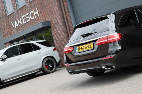 Mercedes-Benz E-Klasse Estate 200 AMG Line Premium+ Aut9 | Panoramadak | Burmester | Memory | Trekhaak | Leder | Surround Camera | Keyless Go | Nightpakket |