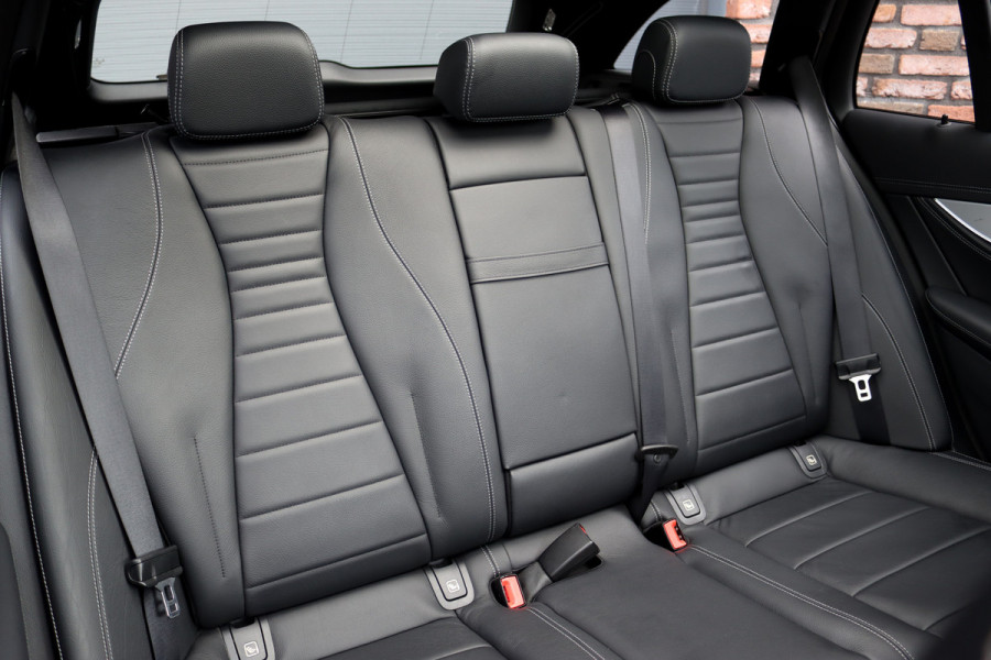 Mercedes-Benz E-Klasse Estate 200 AMG Line Premium+ Aut9 | Panoramadak | Burmester | Memory | Trekhaak | Leder | Surround Camera | Keyless Go | Nightpakket |