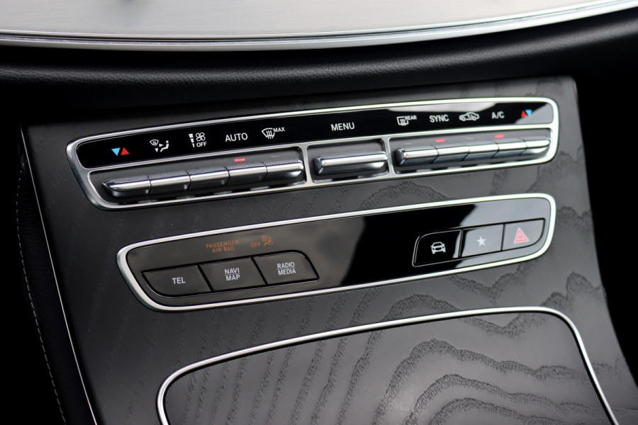 Mercedes-Benz E-Klasse Estate 200 AMG Line Premium+ Aut9 | Panoramadak | Burmester | Memory | Trekhaak | Leder | Surround Camera | Keyless Go | Nightpakket |