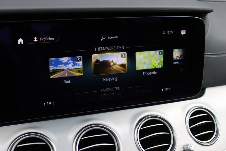 Mercedes-Benz E-Klasse Estate 200 AMG Line Premium+ Aut9 | Panoramadak | Burmester | Memory | Trekhaak | Leder | Surround Camera | Keyless Go | Nightpakket |