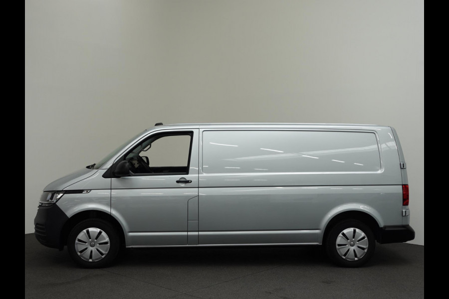 Volkswagen Transporter Executive+ L2H1 Navigatie Apple Carplay Trekhaak Cruise control 2-Zits Euro6