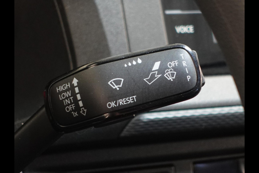 Volkswagen Transporter Executive+ L2H1 Navigatie Apple Carplay Trekhaak Cruise control 2-Zits Euro6