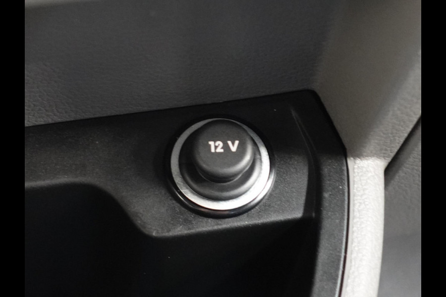 Volkswagen Transporter Executive+ L2H1 Navigatie Apple Carplay Trekhaak Cruise control 2-Zits Euro6