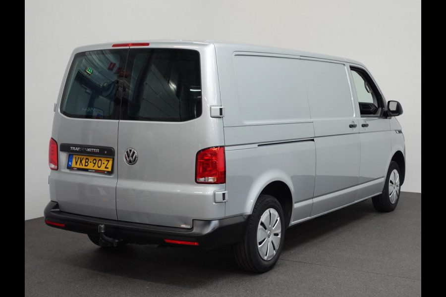 Volkswagen Transporter Executive+ L2H1 Navigatie Apple Carplay Trekhaak Cruise control 2-Zits Euro6