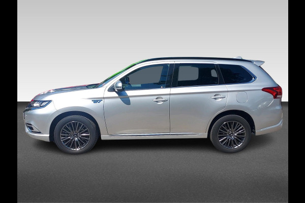 Mitsubishi Outlander 2.4 PHEV S-Edition volleder | schuifdak | adaptive cruise | stoelverwarming |