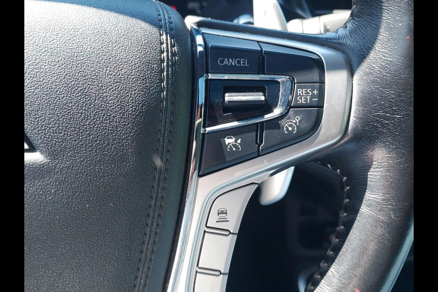 Mitsubishi Outlander 2.4 PHEV S-Edition volleder | schuifdak | adaptive cruise | stoelverwarming |