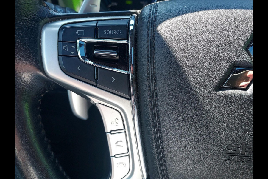 Mitsubishi Outlander 2.4 PHEV S-Edition volleder | schuifdak | adaptive cruise | stoelverwarming |