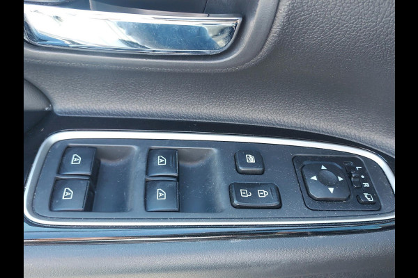 Mitsubishi Outlander 2.4 PHEV S-Edition volleder | schuifdak | adaptive cruise | stoelverwarming |
