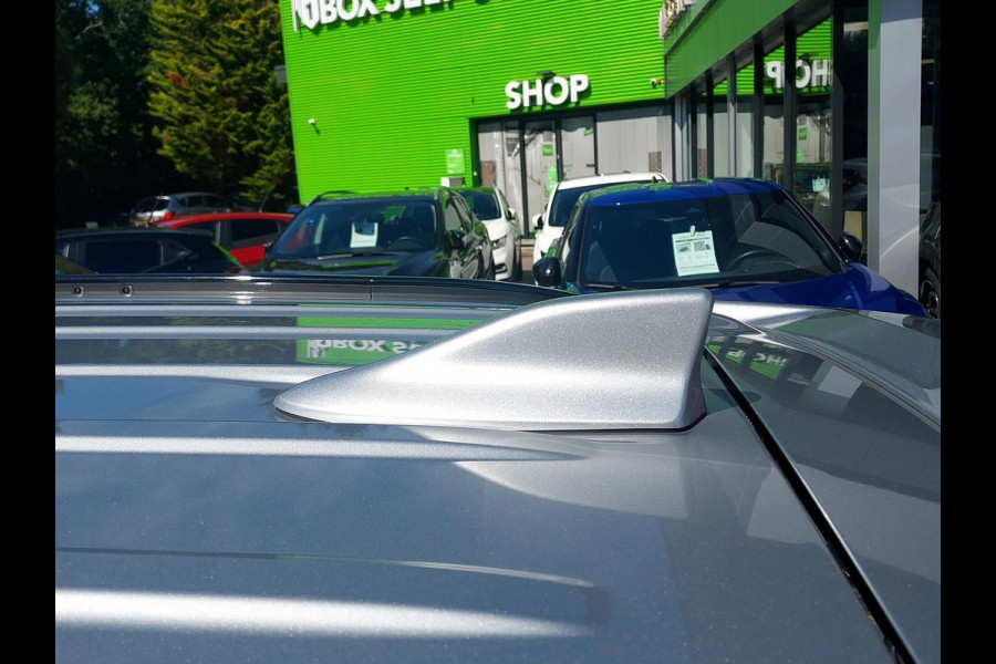 Mitsubishi Outlander 2.4 PHEV S-Edition volleder | schuifdak | adaptive cruise | stoelverwarming |