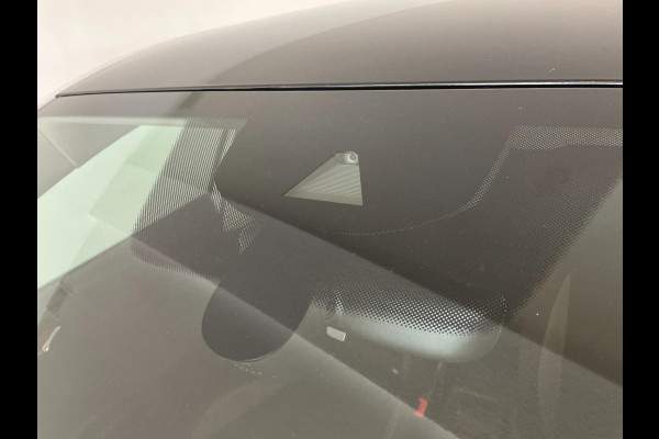 Škoda Fabia 1.0 MPI Ambition AIRCO CRUISE NAVI VIA APP BLUETOOTH ELEK RAMEN CENT VERG ZWART DAK VELGEN NIEUWSTAAT
