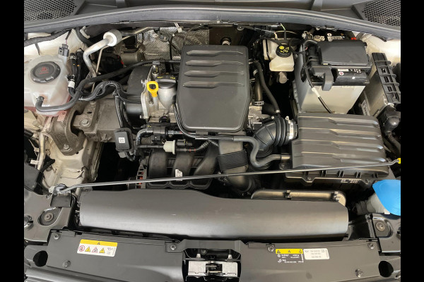 Škoda Fabia 1.0 MPI Ambition AIRCO CRUISE NAVI VIA APP BLUETOOTH ELEK RAMEN CENT VERG ZWART DAK VELGEN NIEUWSTAAT