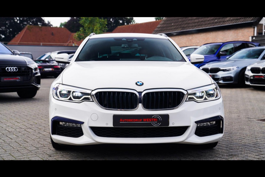 BMW 5 Serie Touring 520i High Executive | M-Pakket | Memory | Bots waarschuwingen