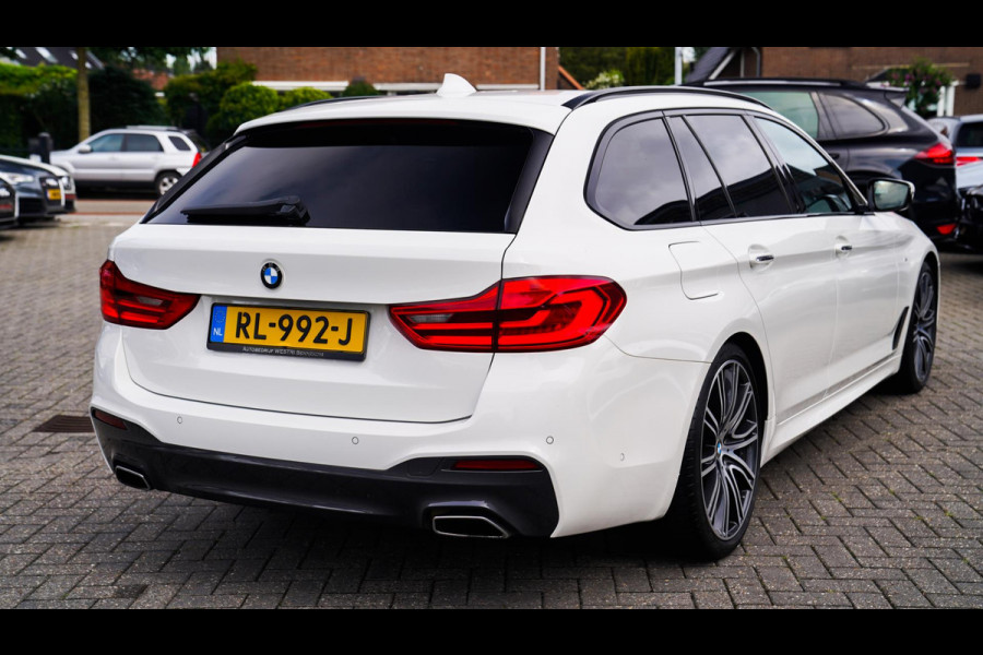 BMW 5 Serie Touring 520i High Executive | M-Pakket | Memory | Bots waarschuwingen