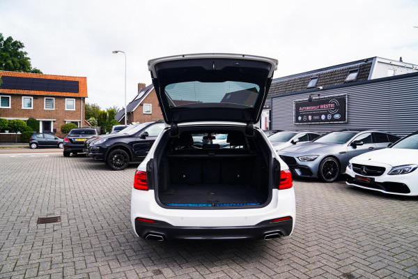 BMW 5 Serie Touring 520i High Executive | M-Pakket | Memory | Bots waarschuwingen