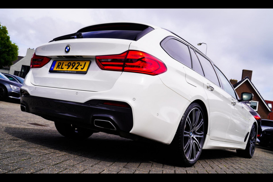 BMW 5 Serie Touring 520i High Executive | M-Pakket | Memory | Bots waarschuwingen