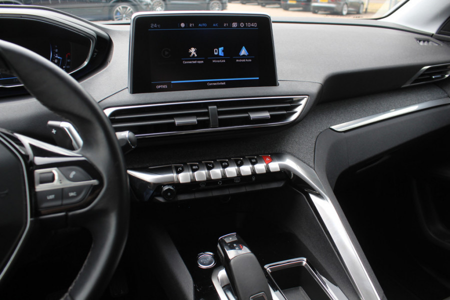 Peugeot 3008 1.6 PureTech GT Line / Trekhaak / Camera / Navigatie / Keyless / 18'' / Stoelverwarming / DAB / Cruise Control
