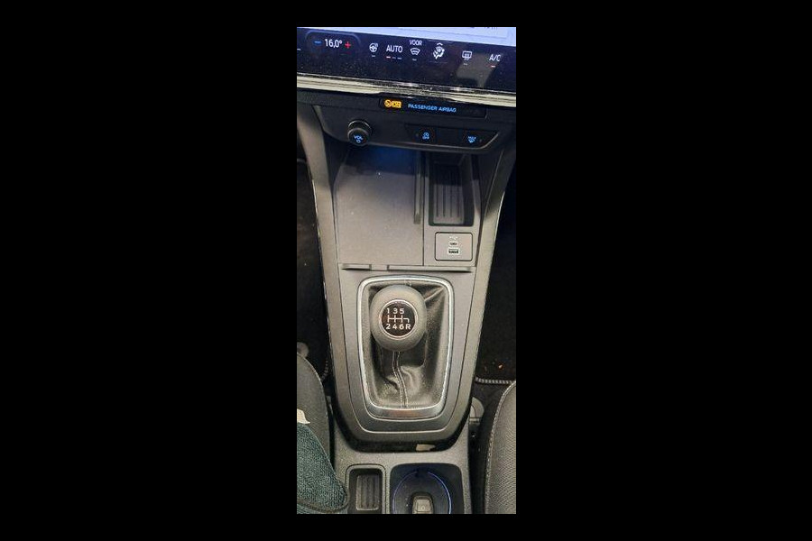 Ford Puma 1.0 EcoBoost Hybrid Titanium 125pk | Winterpack | SYNC 4 Navigatie | LED Koplampen | Achteruitrijcamera
