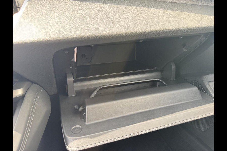 Peugeot 308 1.2 PT 130 Allure | AGR stoel | Stoelverwarming | Prijs is rijklaar