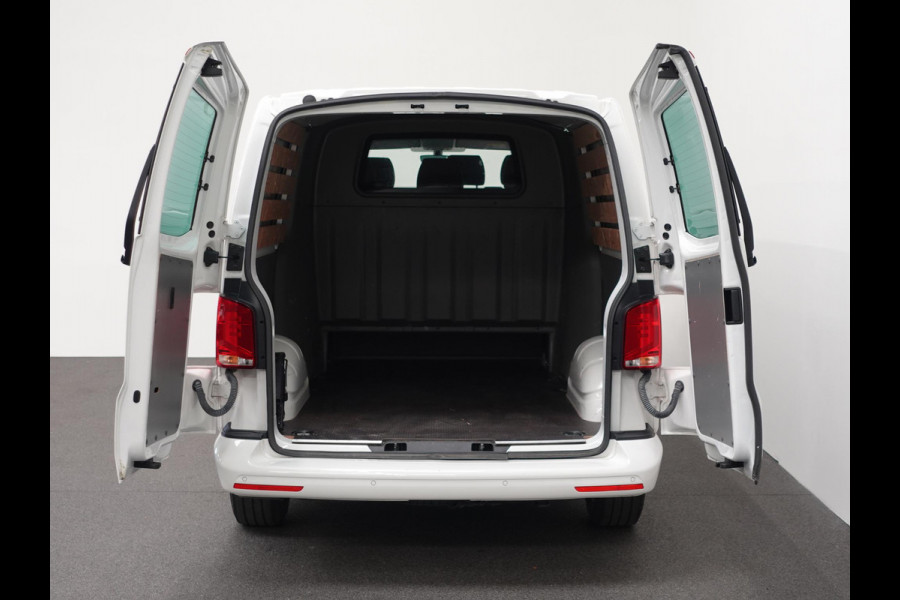 Volkswagen Transporter 150pk Automaat L2 Dubbele cabine Bulli Apple Carplay Cruise control Camera Airco Euro6