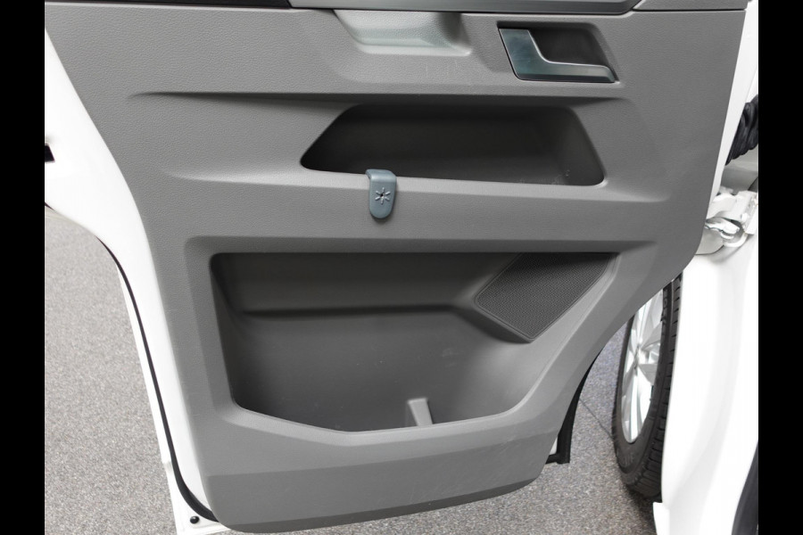 Volkswagen Transporter 150pk Automaat L2 Dubbele cabine Bulli Apple Carplay Cruise control Camera Airco Euro6
