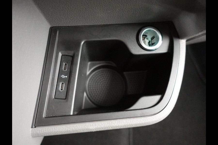 Volkswagen Transporter 150pk Automaat L2 Dubbele cabine Bulli Apple Carplay Cruise control Camera Airco Euro6