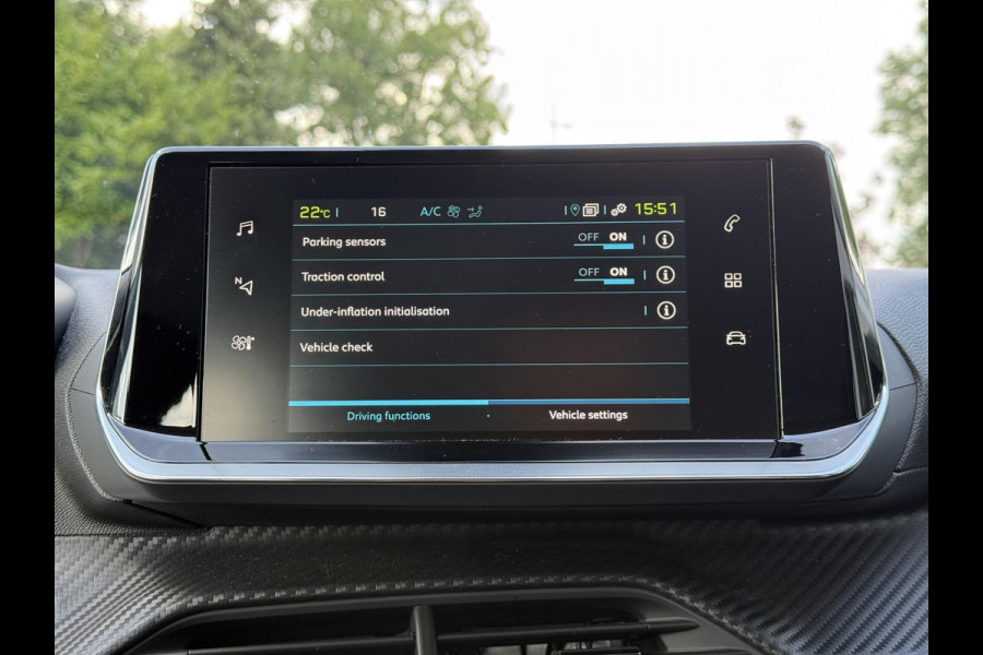 Peugeot e-208 EV Active Pack 50 kWh | Navi | Camera |