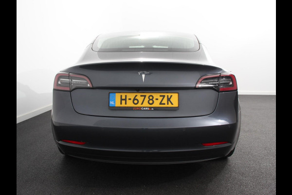 Tesla Model 3 Standard RWD Plus 60 kWh | Leder | Panorama dak | Parkeer sensoren VA + Camera | Cruise Control Adaptive | Lichtmetalen velgen
