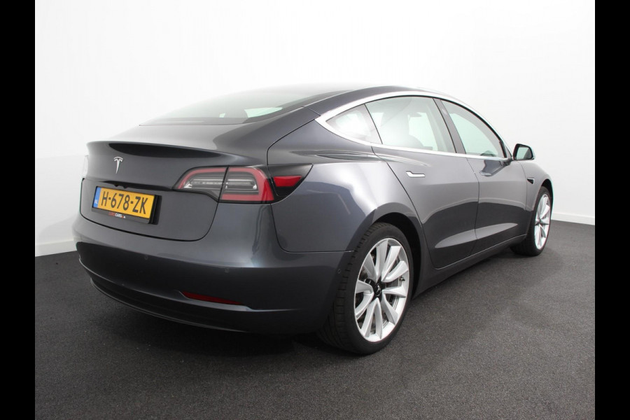 Tesla Model 3 Standard RWD Plus 60 kWh | Leder | Panorama dak | Parkeer sensoren VA + Camera | Cruise Control Adaptive | Lichtmetalen velgen