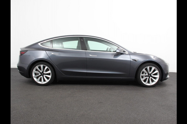 Tesla Model 3 Standard RWD Plus 60 kWh | Leder | Panorama dak | Parkeer sensoren VA + Camera | Cruise Control Adaptive | Lichtmetalen velgen