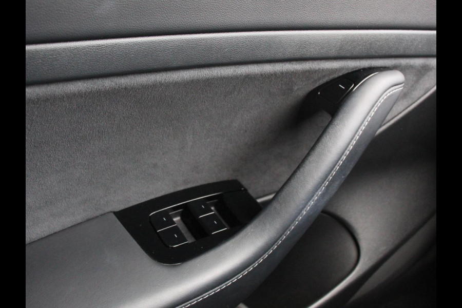 Tesla Model 3 Standard RWD Plus 60 kWh | Leder | Panorama dak | Parkeer sensoren VA + Camera | Cruise Control Adaptive | Lichtmetalen velgen